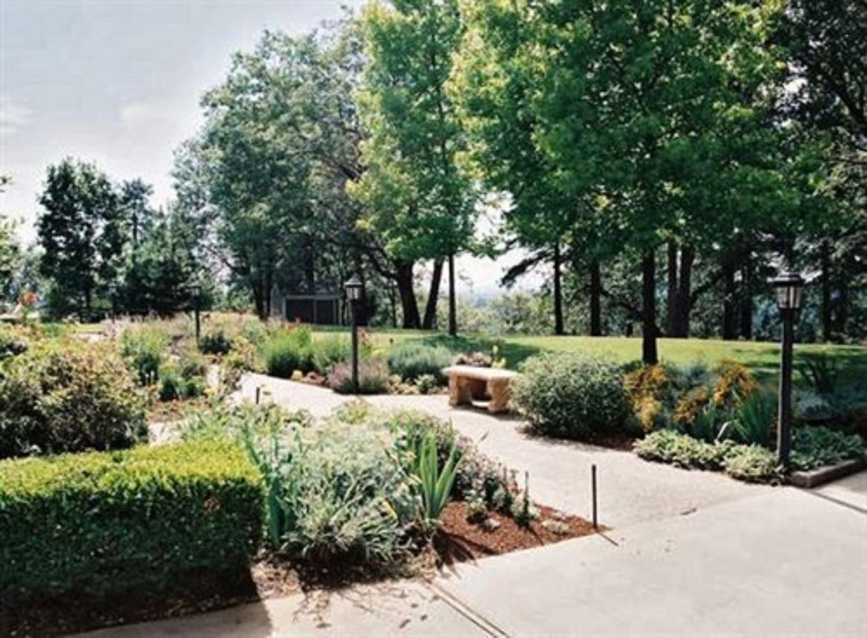 Sierra Sun Cloud Inn - Colfax (Adults Only) Exterior photo