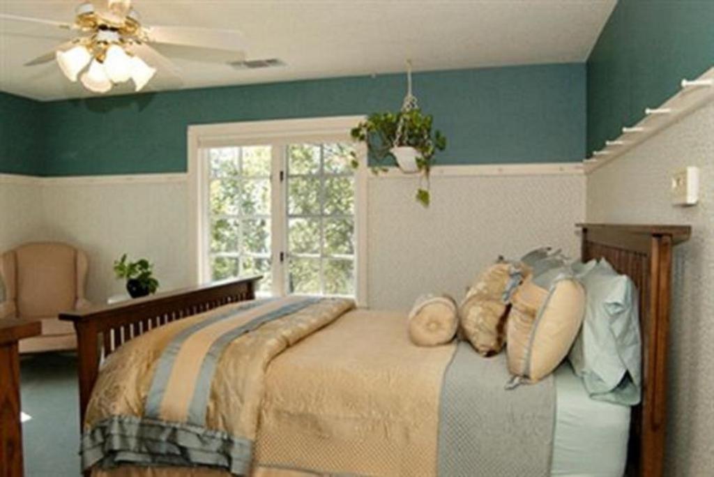 Sierra Sun Cloud Inn - Colfax (Adults Only) Exterior photo