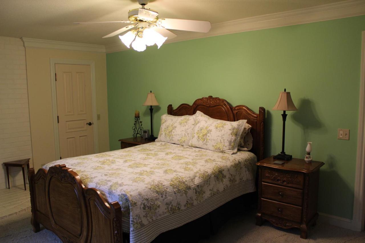 Sierra Sun Cloud Inn - Colfax (Adults Only) Room photo